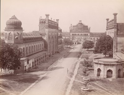 غادر الرومي دروزة وبوابة Bara Imambara مع 'jawab' Facsimilie Gatewa ... ، 1860-70. بواسطة غير معروف