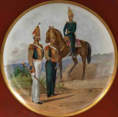 طبق غرينادير الروسي ، 1850 بواسطة غير معروف