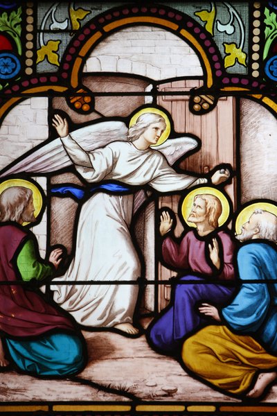 كاتدرائية Saint-Corentin (Saint Corentin) ، Quimper Angel زجاج ملون: ظهور القديس بطرس ، كيمبر ، فرنسا بواسطة غير معروف