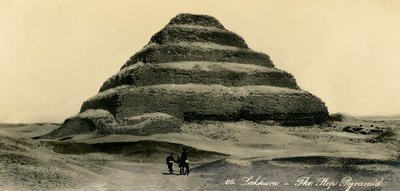 سقارة - هرم الخطوة ، c1918-c1939. بواسطة غير معروف