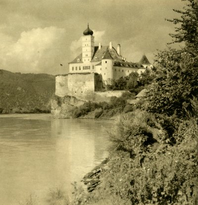 Schloss Schönbühel على نهر الدانوب ، النمسا السفلى ، c1935. بواسطة غير معروف