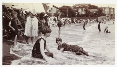الاستحمام في البحر ، برودستيرز ، كينت ، ج عام 1913 بواسطة غير معروف