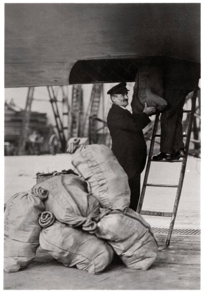 شحن البريد ، Zeppelin LZ 127 Graf Zeppelin ، 1933 بواسطة غير معروف