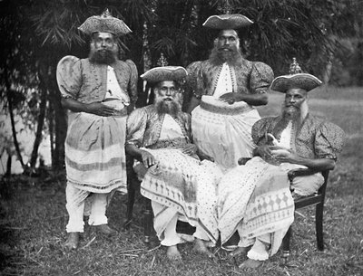 رجال سينجليس من رتبة عالية ، 1902 بواسطة غير معروف