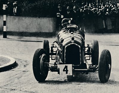 المنعطفات الذكية في سباق IOM: The Hon. بريان لويس ، 1937 بواسطة غير معروف