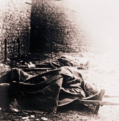 الجنود على نقالات ، c1914-c1918 بواسطة غير معروف