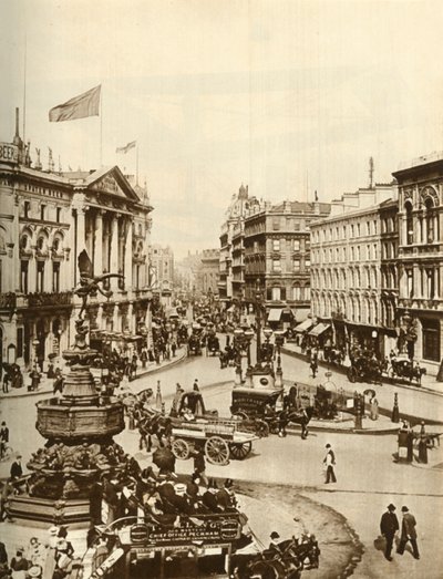 تمثال إيروس في سيرك بيكاديللي ، لندن ، c1910 ، 1935. بواسطة غير معروف