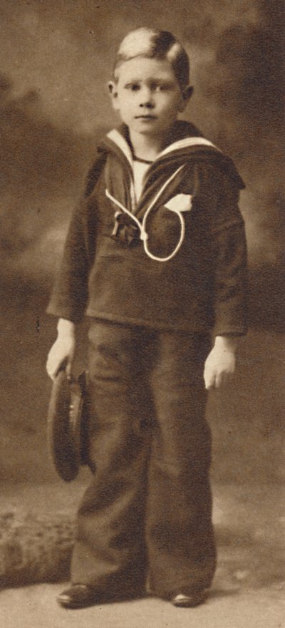 لا يزال يناسب البحارة - الأمير ألبرت في سن السادسة ، c1901 1937 بواسطة غير معروف