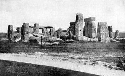 ستونهنج بعد الترميم ، c1920 بواسطة غير معروف