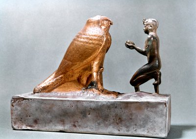 طهارقة أمام صقر هيمن ، مصري قديم ، القرن السابع قبل الميلاد بواسطة غير معروف