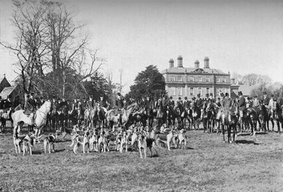 The Albrighton Hounds: A Meet at Stretton، c1903، 1903 بواسطة غير معروف