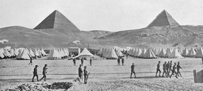 نزلت القوات الأسترالية في مصر بالقرب من الأهرامات ، 1914 بواسطة غير معروف
