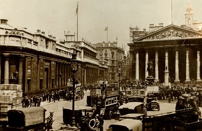 بنك إنجلترا و Royal Exchange ، لندن ، c1910. بواسطة غير معروف