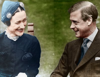 دوق ودوقة وندسور السيدة سيمبسون في شاتو دي كاندي ، فرنسا ، 1937 بواسطة غير معروف