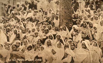 الخادمات العادلة لسيبي ، سيملا ، c1918-c1939. بواسطة غير معروف