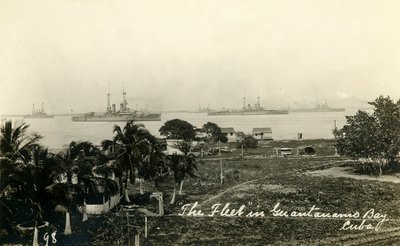 الأسطول في خليج جوانتانامو ، كوبا ، 1919 م. بواسطة غير معروف
