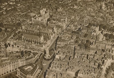 لير القانون كما يراه القليل من سكان لندن: المعبد ومحاكم العدل ، c1935. بواسطة غير معروف