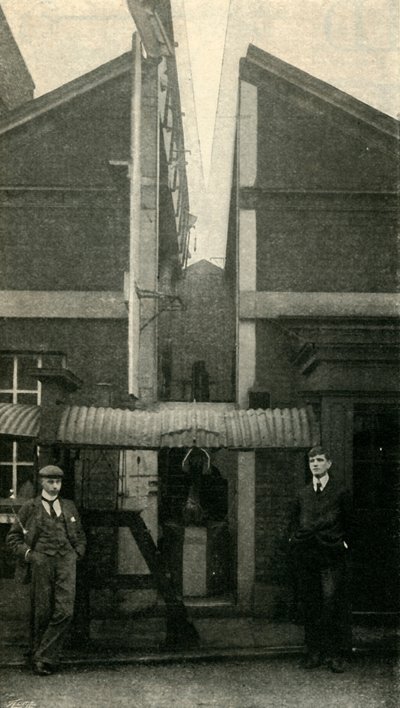 خط الطول في غرينتش ، الذي تُصنع منه جميع قياسات الوقت ، 1901. بواسطة غير معروف
