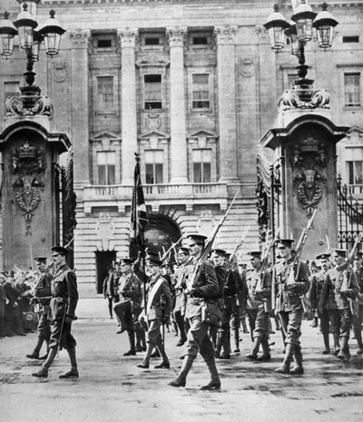 أمير ويلز بتكليف من حراس غرينادير ، لندن ، أغسطس 1914 بواسطة غير معروف