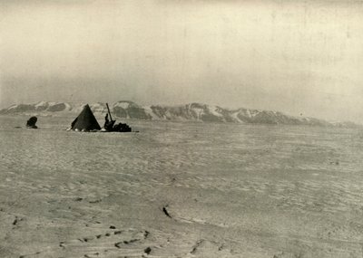 سلسلة الملكة ألكسندرا التي تم تصويرها في طريقها إلى أسفل النهر الجليدي ، c1908 ، 1909 بواسطة غير معروف