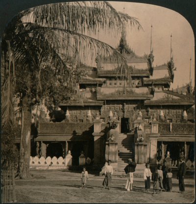 دير كوينز الذهبي ، جوهرة العمارة الشرقية ، ماندالاي ، بورما ، 1907 بواسطة غير معروف