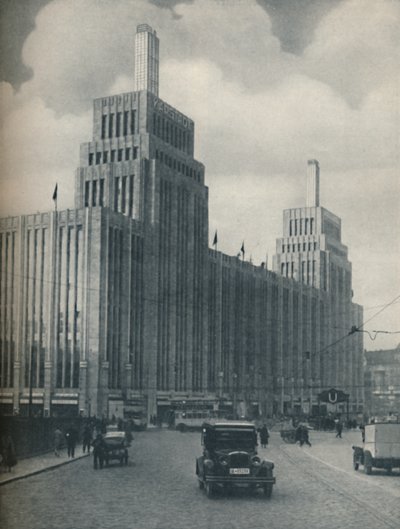 الكتلة المغطاة بالبرج في Karstadthaus بنيت في منطقة الطبقة العاملة ، c1935 بواسطة غير معروف