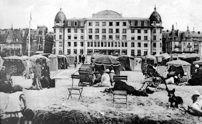 قصر تروفيل ، تروفيل ، فرنسا ، ج 1920 بواسطة غير معروف