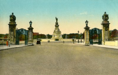 نصب فيكتوريا التذكاري ، قصر باكنغهام ، لندن ، c1910. بواسطة غير معروف