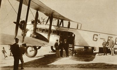 وصول أول بريد جوي هندي إلى مطار كرويدون ، جنوب لندن ، 1929 ، 1935. بواسطة غير معروف