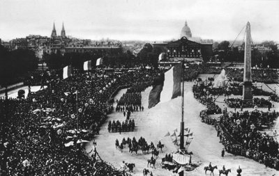 موكب النصر الكبير ، باريس ، فرنسا ، 14 يوليو 1919 بواسطة غير معروف