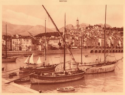 الميناء والمدينة القديمة ، منتون ، 1930. بواسطة غير معروف