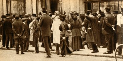 غرق لوسيتانيا ، مايو 1915 ، 1933. بواسطة غير معروف