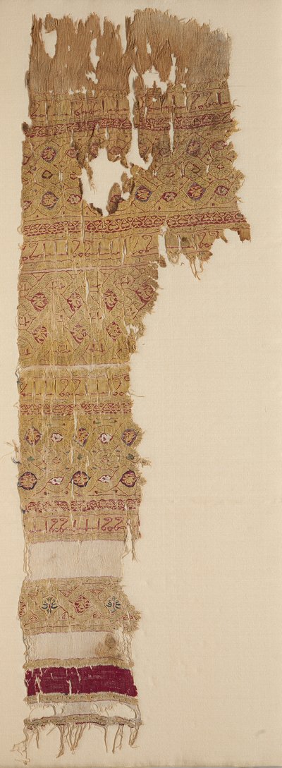 تيراز مع عصابات وأهداب ، 1100s. بواسطة غير معروف