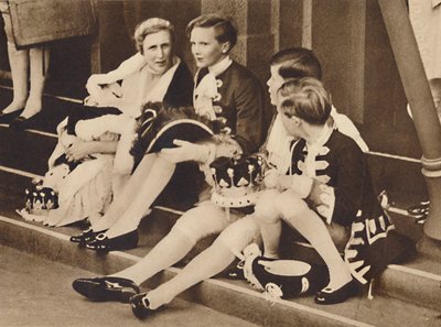 تعبت ، 1937 بواسطة غير معروف