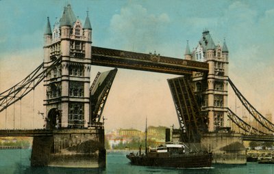 جسر البرج ، لندن ، 1915. بواسطة غير معروف