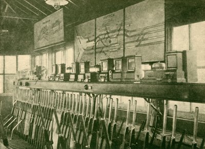 مخطط حركة القطارات في Signal-Box ، سكة حديد متروبوليتان ، 1930. بواسطة غير معروف
