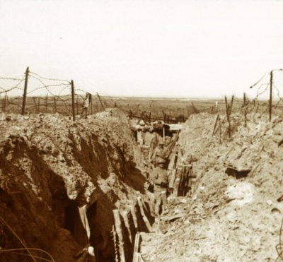 الخنادق ، c1914-c1918 بواسطة غير معروف