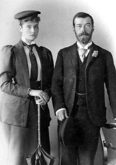 Tsarevich Nicholas Alexandrovich من روسيا والأميرة Alix of Hesse ، لندن ، 1894 بواسطة غير معروف