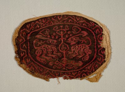 اثنين من الحيوانات المواجهة من سترة ، 700s-800s. بواسطة غير معروف