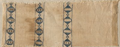قطعتان من وشاح أو غطاء رأس ، 1300. بواسطة غير معروف