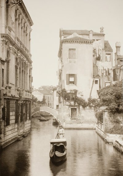 بلا عنوان II 8 ، ج. 1890. [الجندول على القناة ، البندقية]. بواسطة غير معروف