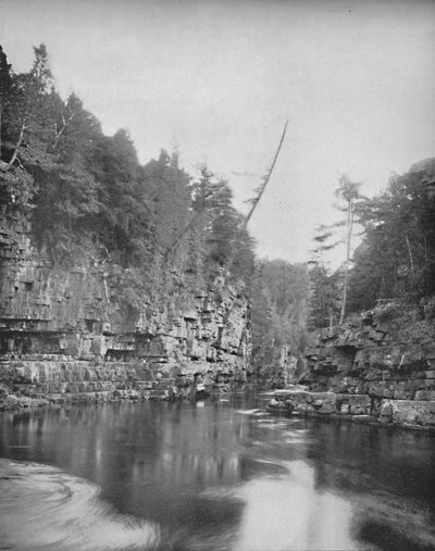 الطرف العلوي من Au Sable Chasm ، Adirondacks ، c1897. بواسطة غير معروف