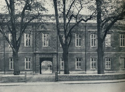 المدرسة العليا ، النظر إلى ساحة المدرسة ، 1926 بواسطة غير معروف