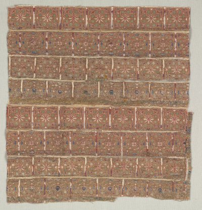 قطعة من الثوب مع نجوم في مربعات متداخلة ، 1200s. بواسطة غير معروف