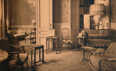 غرفة الانتظار بمكتب الوزراء بالسفارة الكوبية في بروكسل ، بلجيكا ، 1927. بواسطة غير معروف