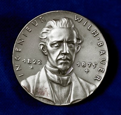 فيلهلم باور 1822-1875 ، المخترع الألماني والباني الرائد للغواصات بواسطة غير معروف