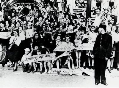 الحرب العالمية الثانية: تحرير باريس ، 1944. بواسطة غير معروف