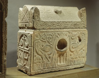 مسكن على شكل تابوت ، سيمار ، القرنين السادس والسابع (البازلت) بواسطة غير معروف غير معروف