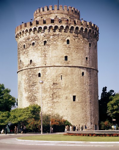 البرج الأبيض ، الذي بني في عهد سليمان العظيم (1520-66) بواسطة غير معروف غير معروف