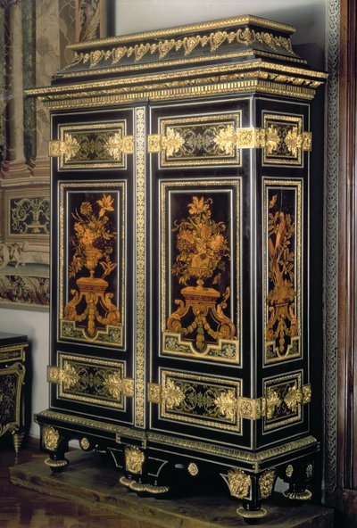 Armoire ، مع زخرفة مطعمة ، أندريه تشارلز بول (1642-1732) ، باريس ، أواخر القرن السابع عشر (خشب الأبنوس والبرونز) بواسطة غير معروف